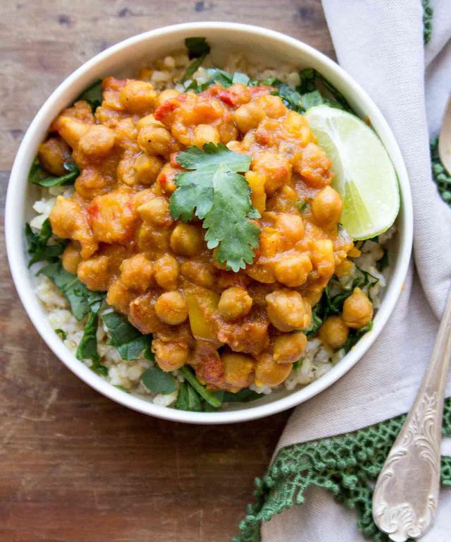 Slow Cooker Chickpea Curry with Sweet Potatoes and Red Peppers | Punchfork