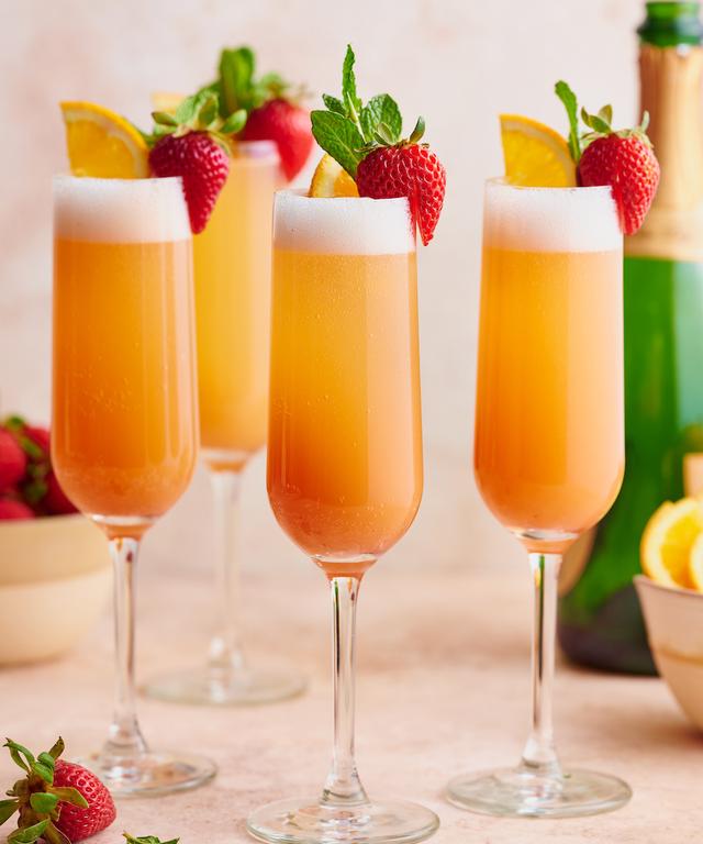 Sunrise Strawberry Mimosa | Punchfork